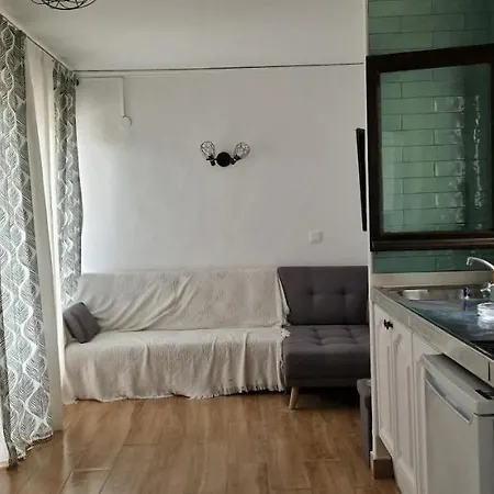 En Denia, Urbanizacion El Palmar Con Piscina, Toboganes Y Chiringuito アパート デニア
